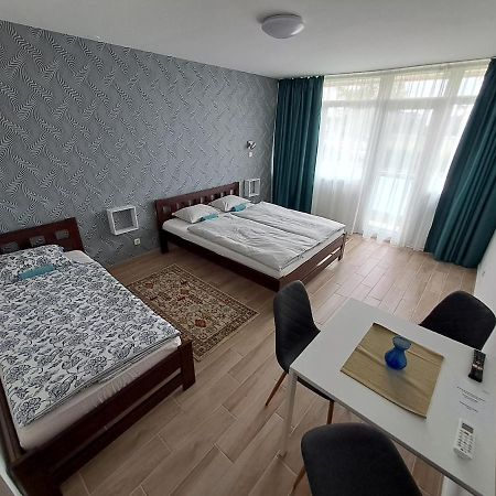 Апартаменты Partside Balatonfuered Экстерьер фото