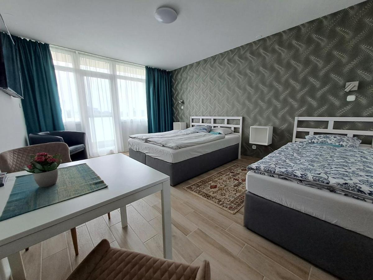 Апартаменты Partside Balatonfuered Экстерьер фото