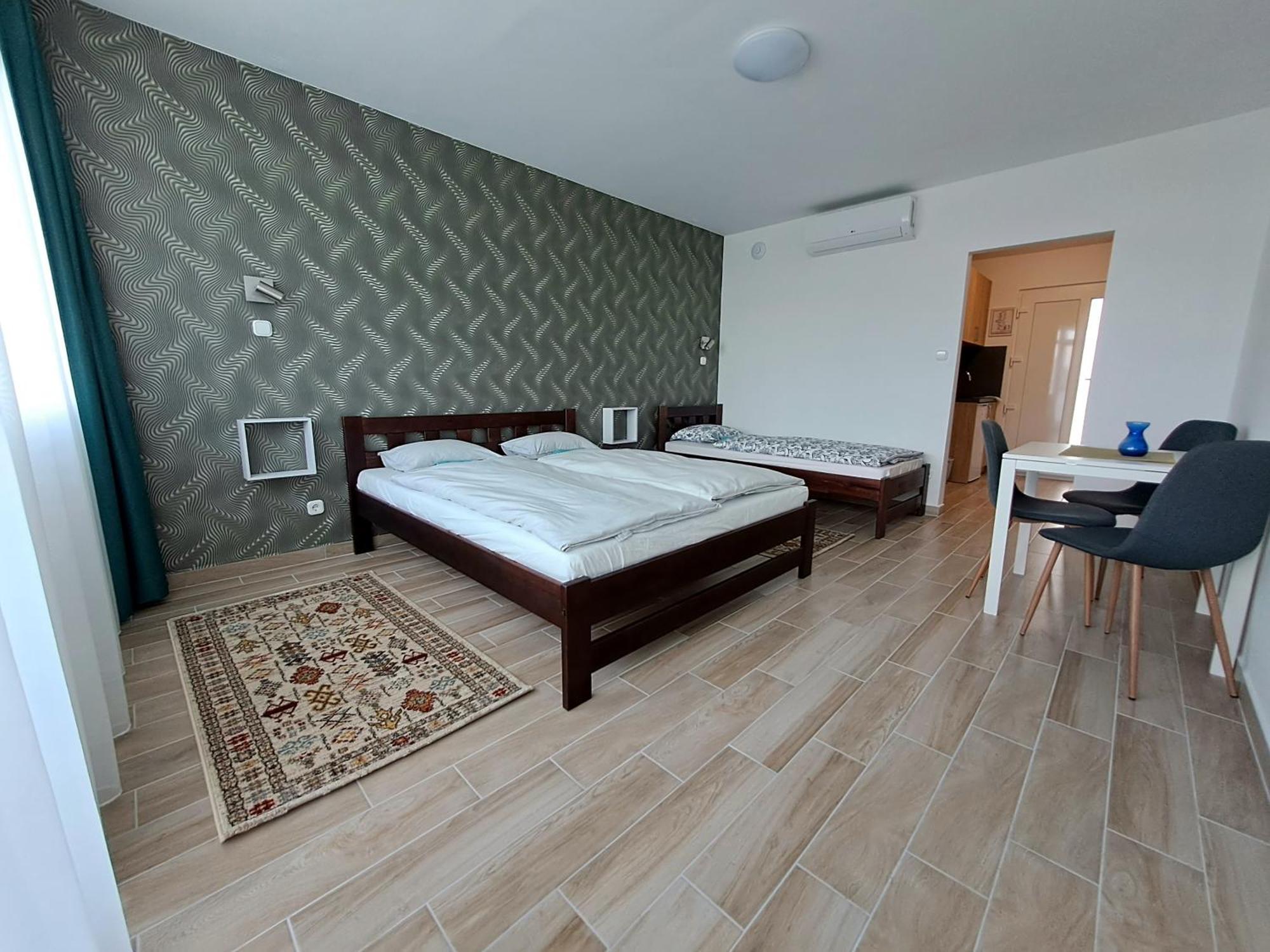 Апартаменты Partside Balatonfuered Экстерьер фото